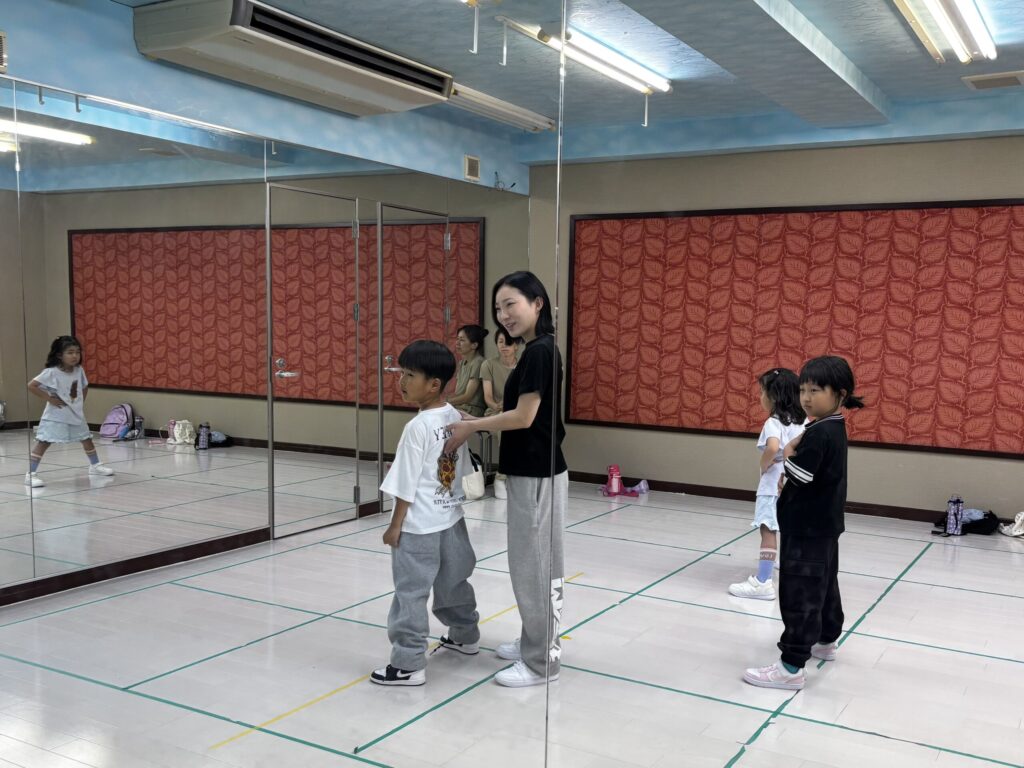 ５歳から習える小学生初心者のためのキッズダンススクール